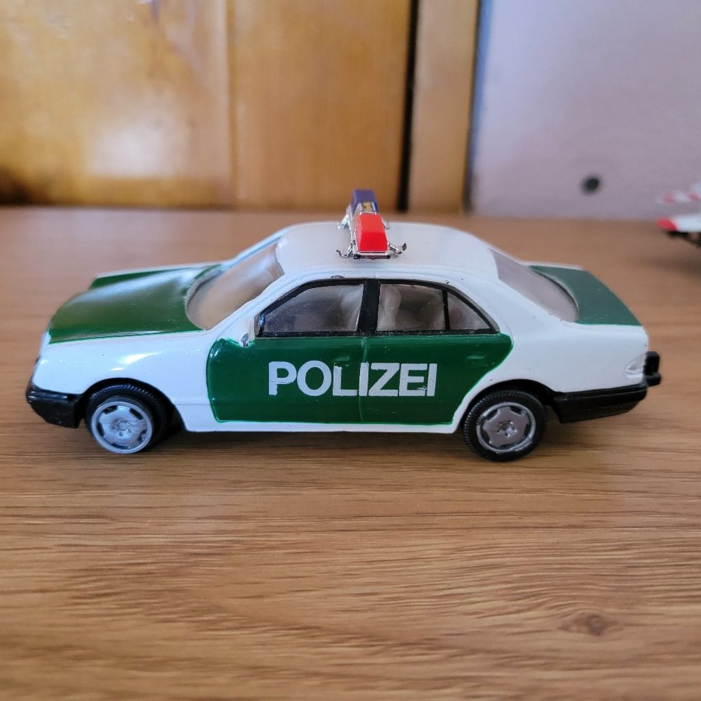 2000 Siku Mercedes Benz E230 Polizei Car